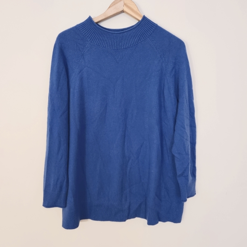Lands End 100% Cashmere blue crew neck sweater size large size 14-16